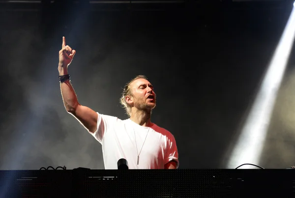 David guetta chirurgie esthétique